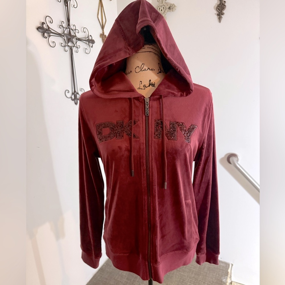 Women’s DKNY Maroon Velvet Track Suit NWOT!!